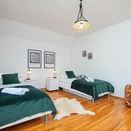 Appartement Beautiful 6bdr Holiday Nest Sarajevo