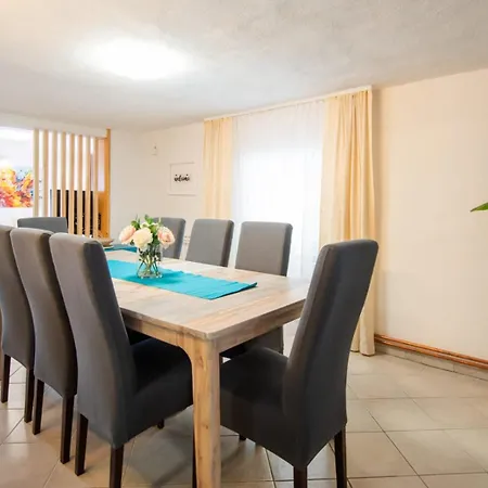 Beautiful 6bdr Holiday Nest