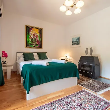 Beautiful 6bdr Holiday Nest Appartement Sarajevo