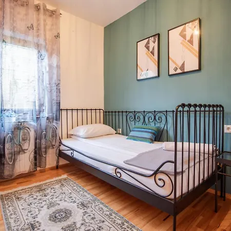 Beautiful 6bdr Holiday Nest *