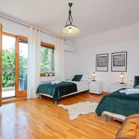 Beautiful 6bdr Holiday Nest Appartement